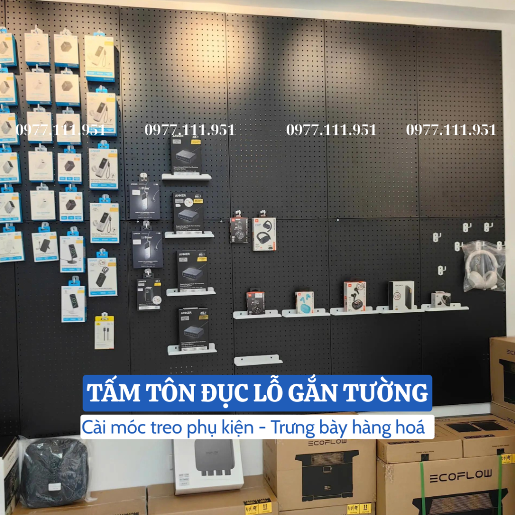 Tấm tôn đục lỗ cài móc treo phụ kiện