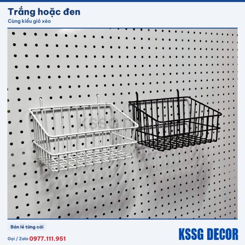 Giỏ cài tôn chữ nhật xéo màu đen, cận cảnh màu sơn