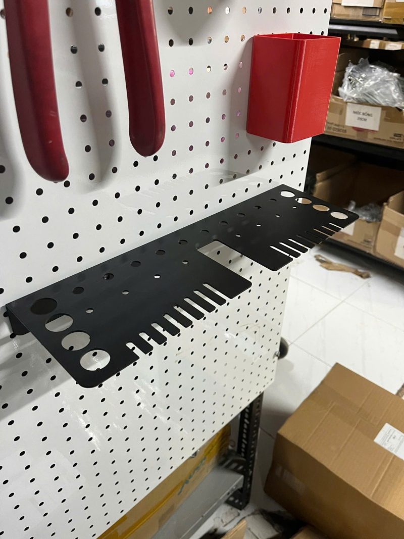 Khay treo tua vít, kìm búa 40cm x 13cm — ảnh 1/1