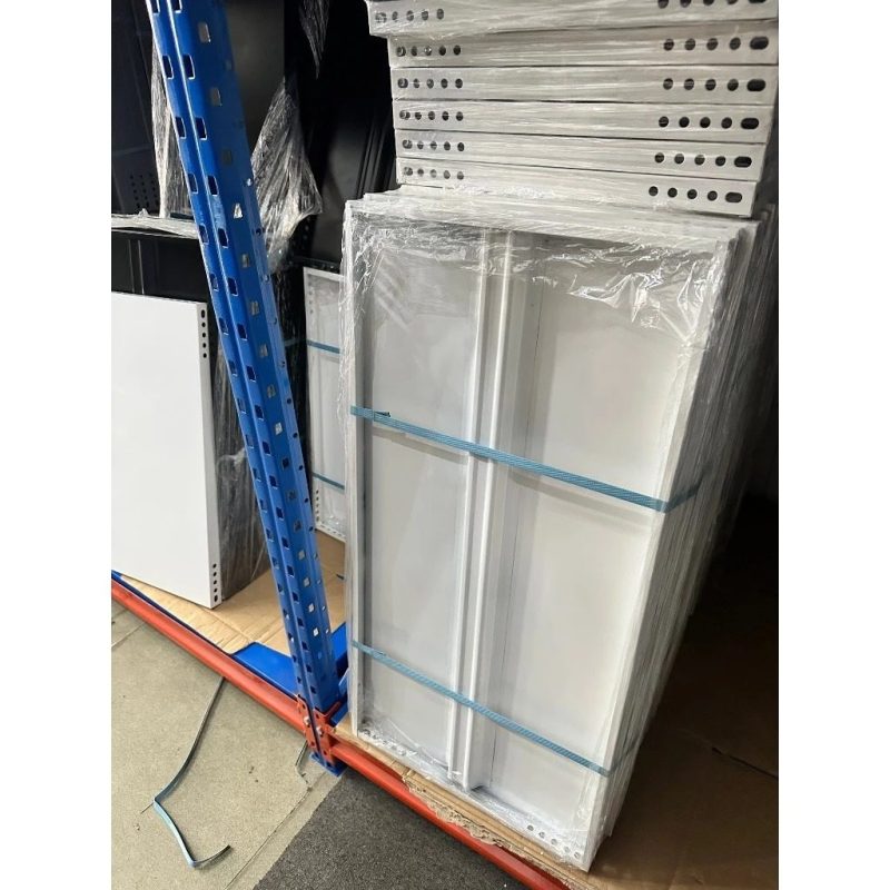 Mâm v lỗ — ảnh 1/1