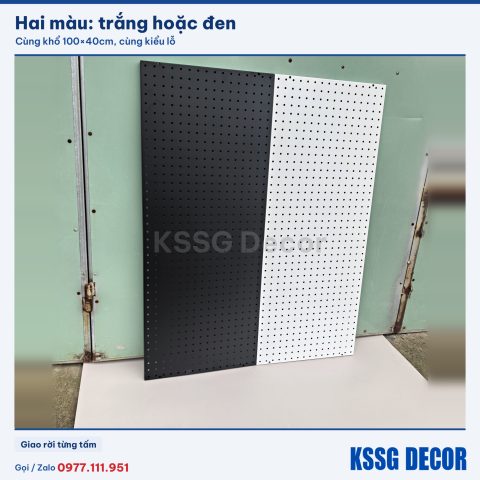 Tấm tôn lỗ 100×40cm màu đen, cận cảnh màu sơn