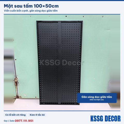 Mặt sau tấm tôn lỗ 100×50cm có sóng màu đen