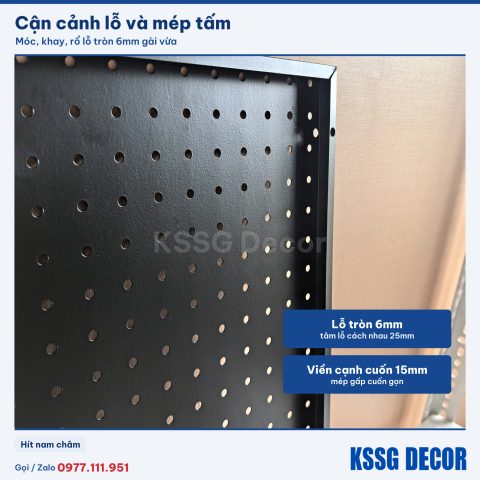 Cận cảnh tấm tôn lỗ 50×50cm màu đen