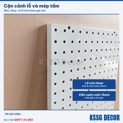 Cận cảnh tấm tôn lỗ 60×30cm màu trắng