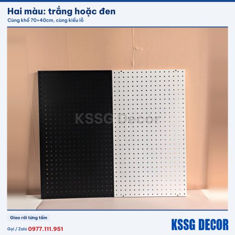 Tấm tôn lỗ 70×40cm màu đen, cận cảnh màu sơn