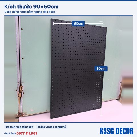 Tấm tôn lỗ 90×60cm màu đen, ảnh ghi kích thước