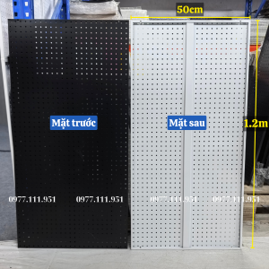 Tấm tôn đục lỗ cài móc treo phụ kiện