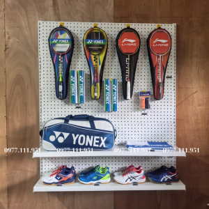 Kệ Pegboard gắn tường treo vợt cầu lồng